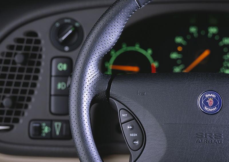 Saab steering wheel